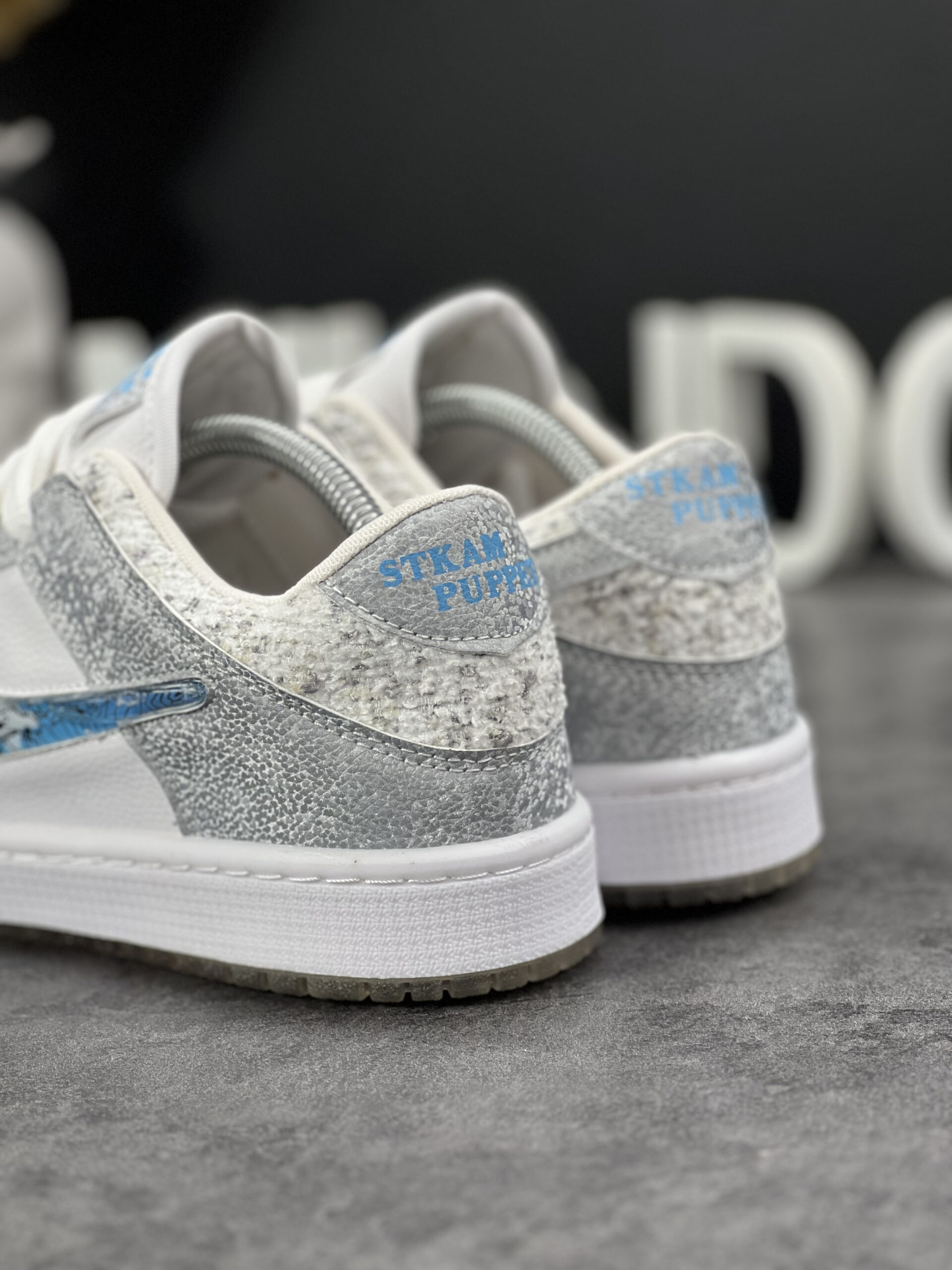 IMG_3256 کتونی نایک دراگون سفید طوسی زیره چاپی - Image 4