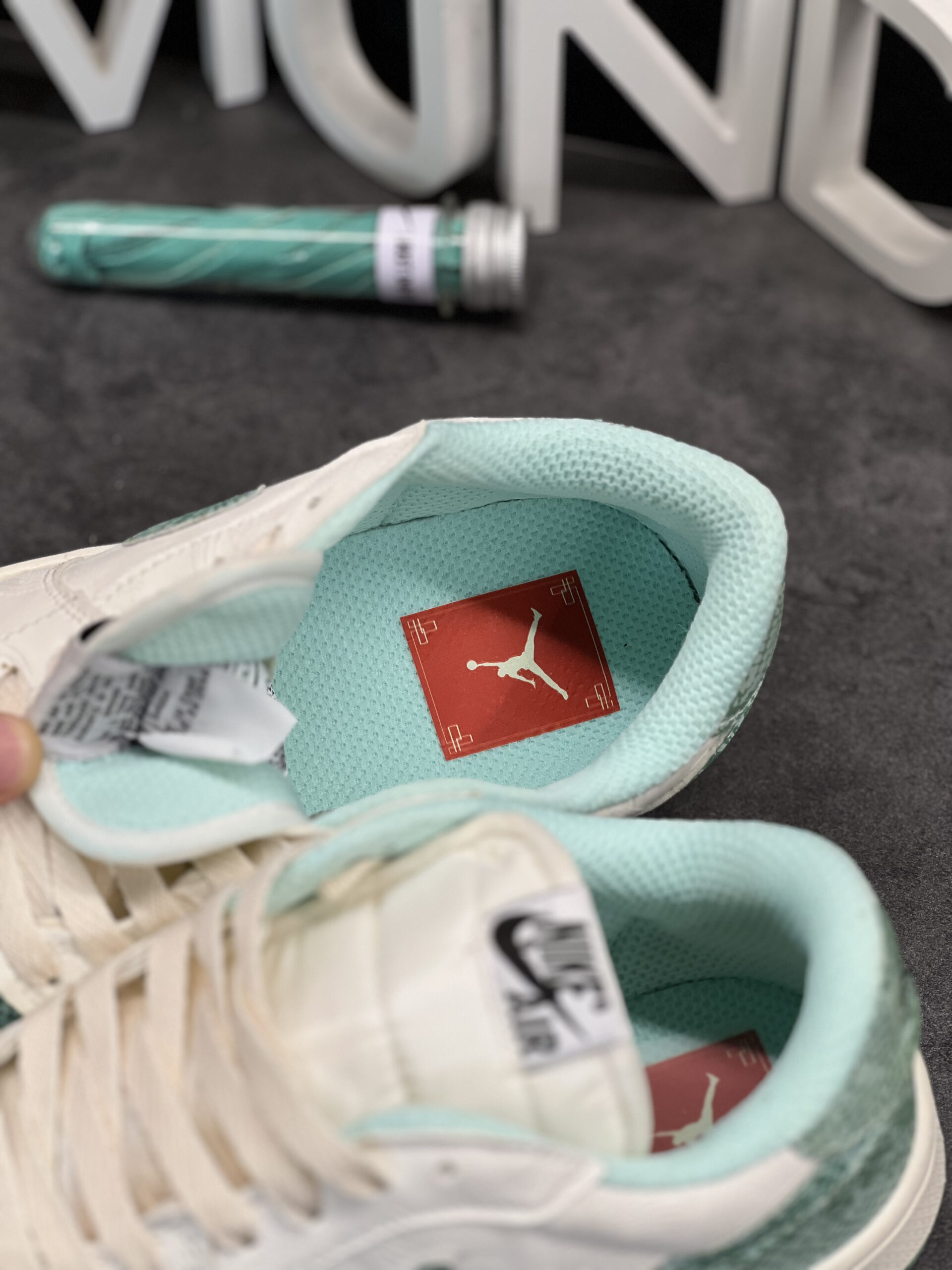 IMG_5231 جردن 1 لو دراگون - Image 5